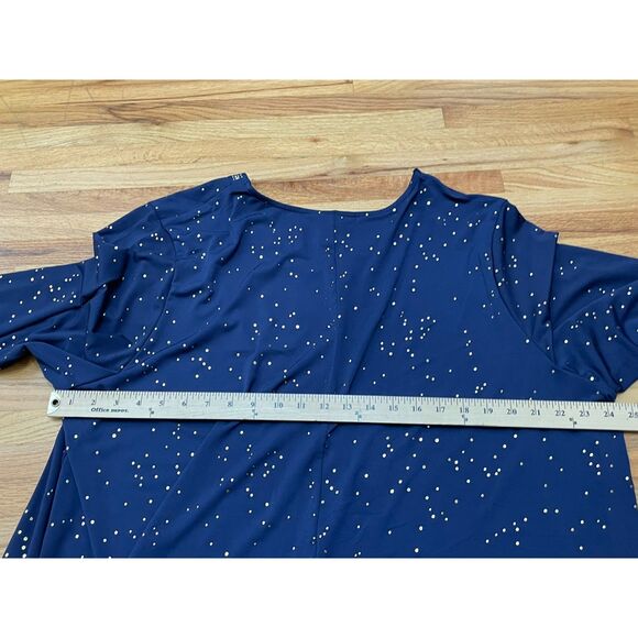 Catherine's Top Blouse Tunic Stretch Handkerchief Hem 2X Blue Polka Dot - Picture 6 of 9